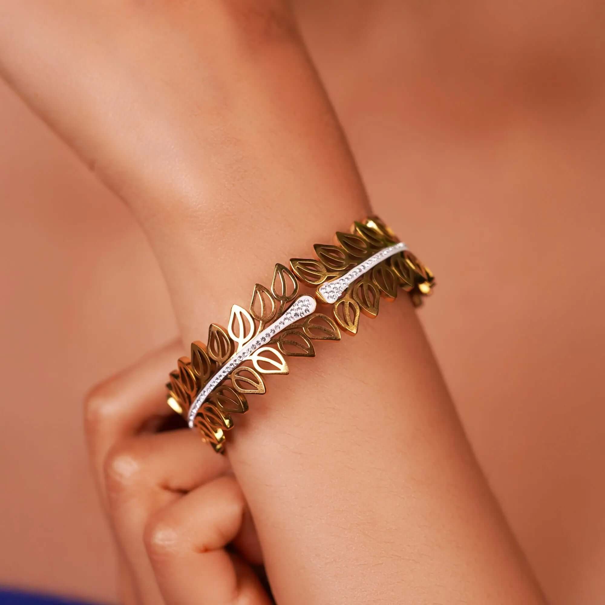 Golden leaf Bracelet