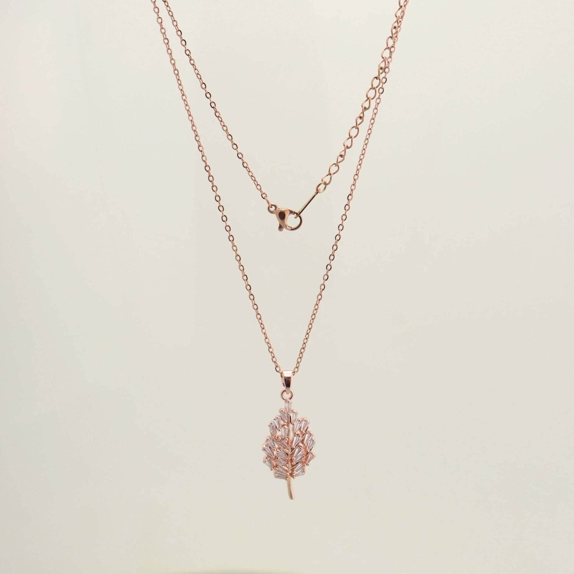 Leafy Bloom Pendant Chain - Own It Pure