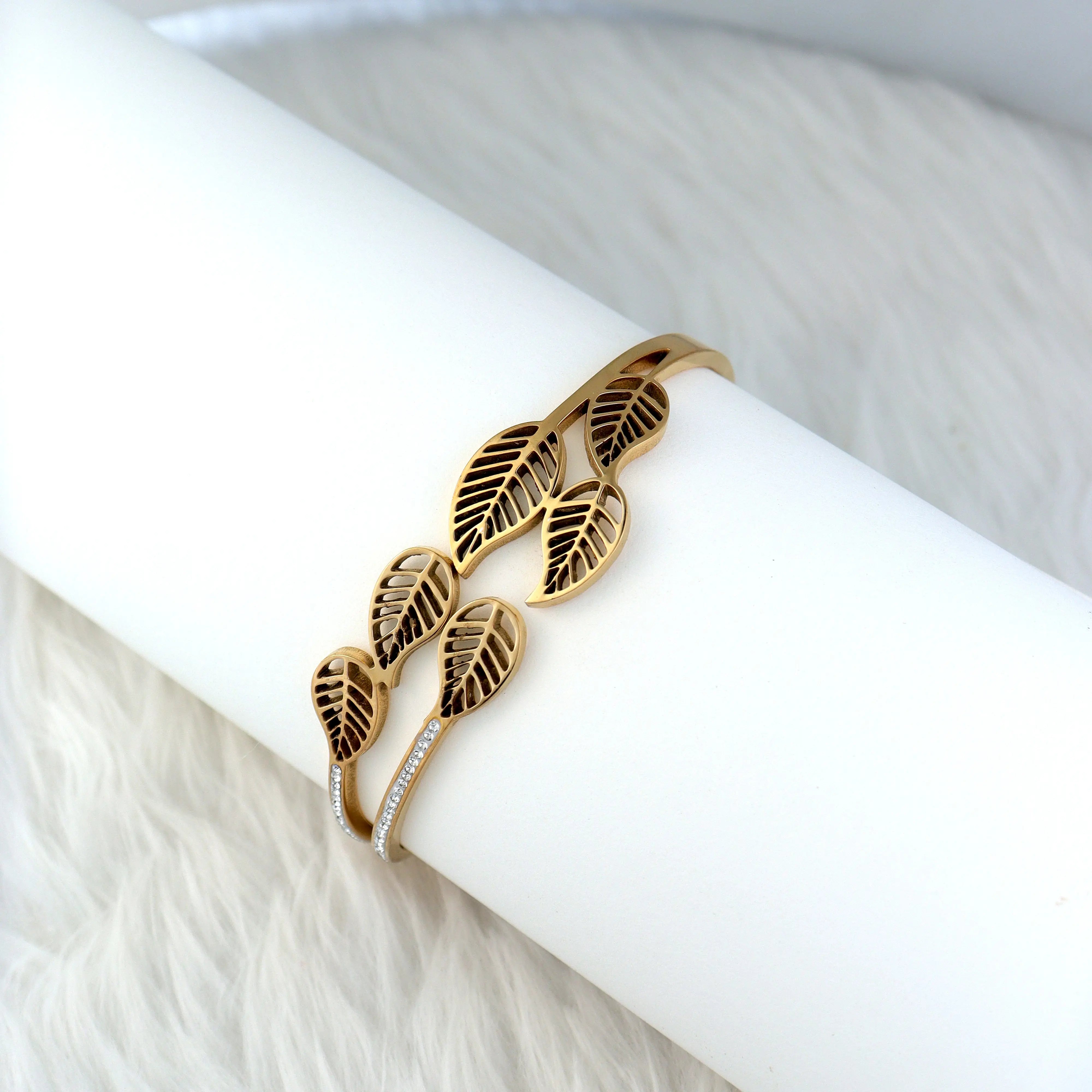 Luxe Leaf Bracelet Own It Pure